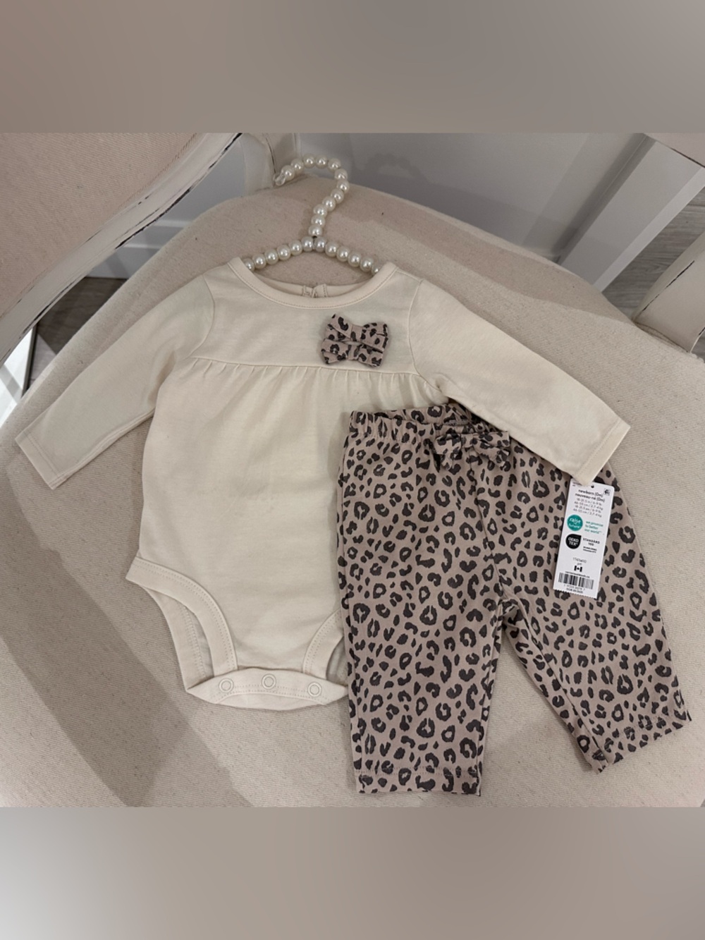 🤍 Newborn Baby Girls Cream Bodysuit & Leopard Print Pants Set 100% Cotton